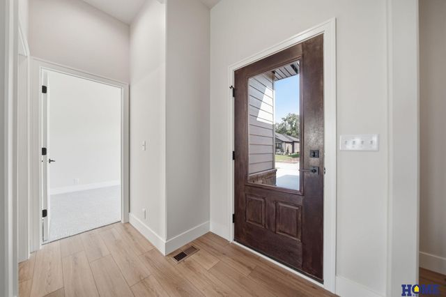 9207 Triana Lane, Lincoln, NE 68520