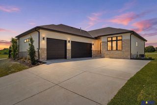 9207 Triana Lane, Lincoln, NE 68520