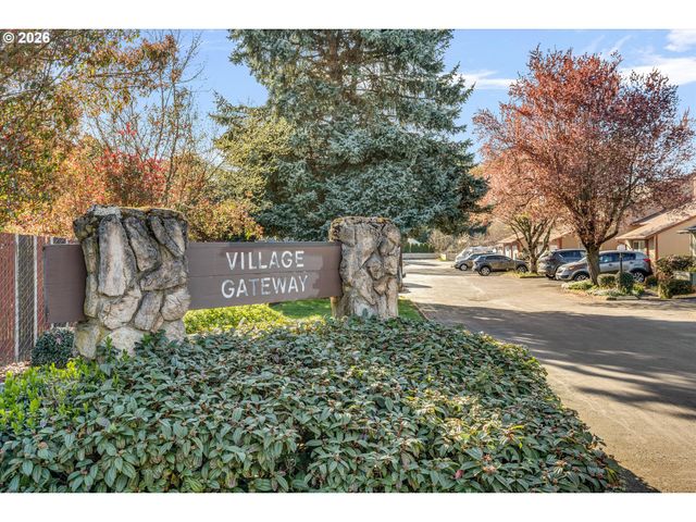 831 Ne 90TH Ave, Portland, OR 97220