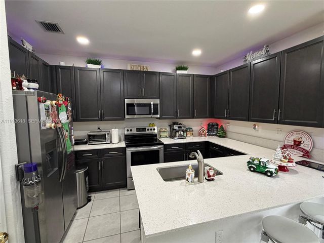 9965 SW 228th Ter, Miami, FL 33190