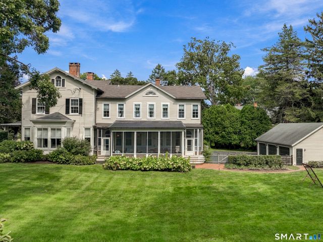 415 Old Post Road, Fairfield, CT 06824