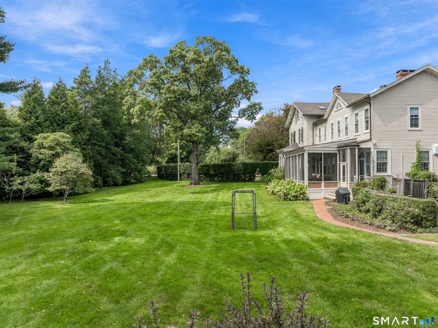 415 Old Post Road, Fairfield, CT 06824
