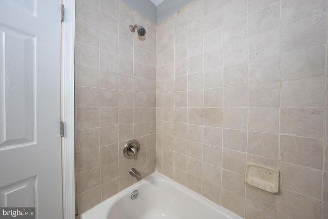 7608 DICKS AVE, Philadelphia, PA 19153