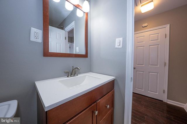 7608 DICKS AVE, Philadelphia, PA 19153