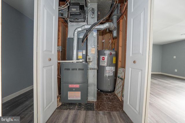 7608 DICKS AVE, Philadelphia, PA 19153