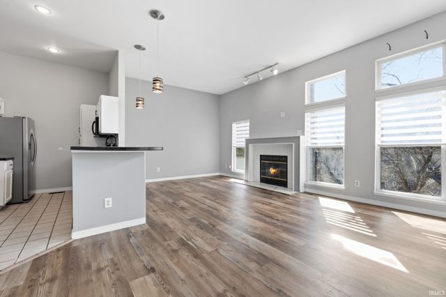 9690 S Bay Pointe Court, Bloomington, IN 47401