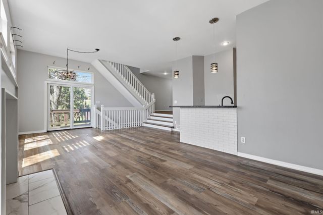 9690 S Bay Pointe Court, Bloomington, IN 47401