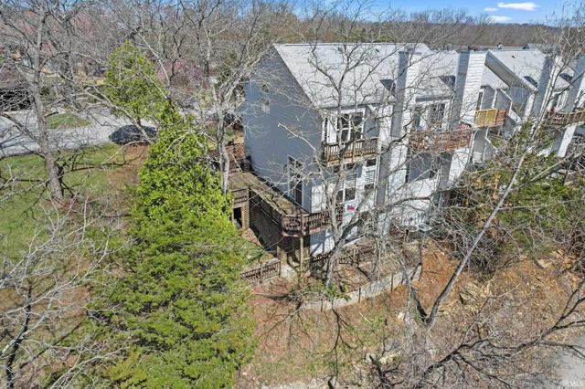 9690 S Bay Pointe Court, Bloomington, IN 47401