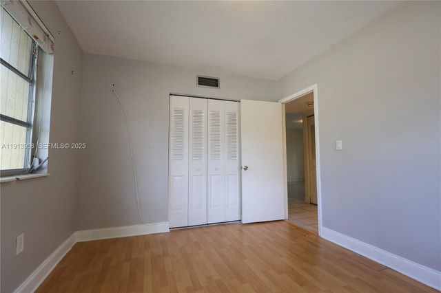 7825 Miller Dr C211, Miami, FL 33155