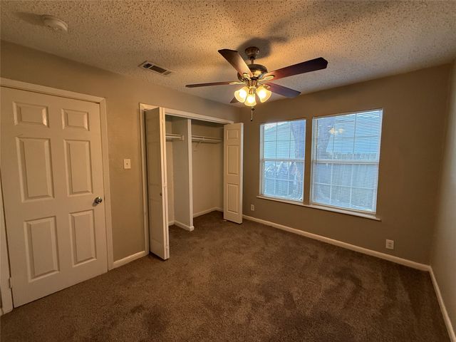 303 Ridgefield Circle, Mesquite, TX 75149