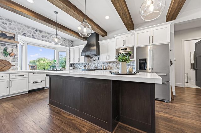 18908 W Grand Pine Circle, Montgomery, TX 77356