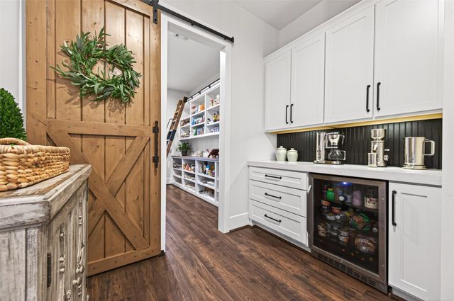 18908 W Grand Pine Circle, Montgomery, TX 77356