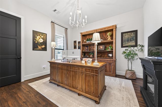 18908 W Grand Pine Circle, Montgomery, TX 77356