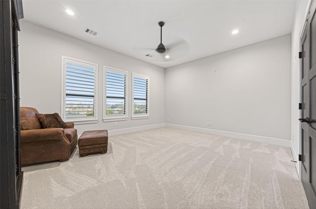 18908 W Grand Pine Circle, Montgomery, TX 77356