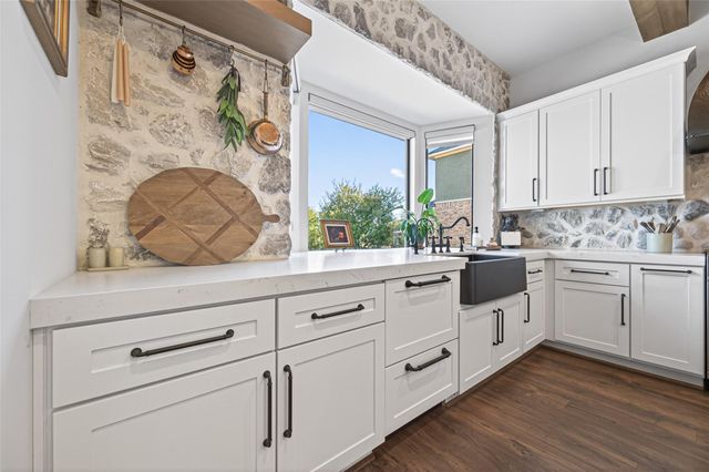 18908 W Grand Pine Circle, Montgomery, TX 77356