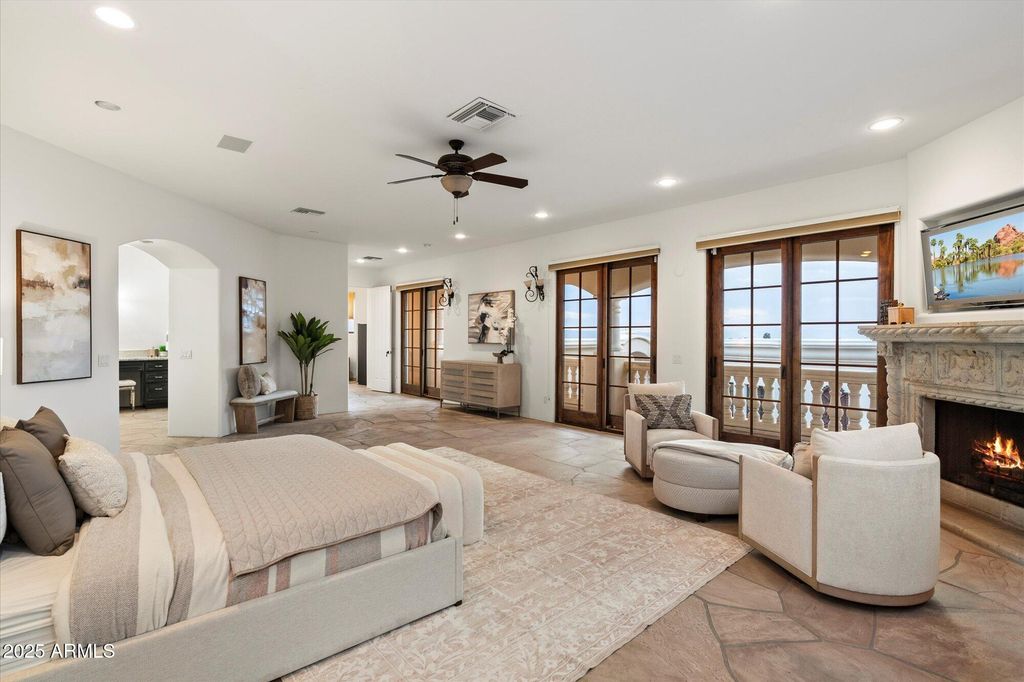 6827 N HIGHLANDS Drive, Paradise Valley, AZ 85253 — photo 4
