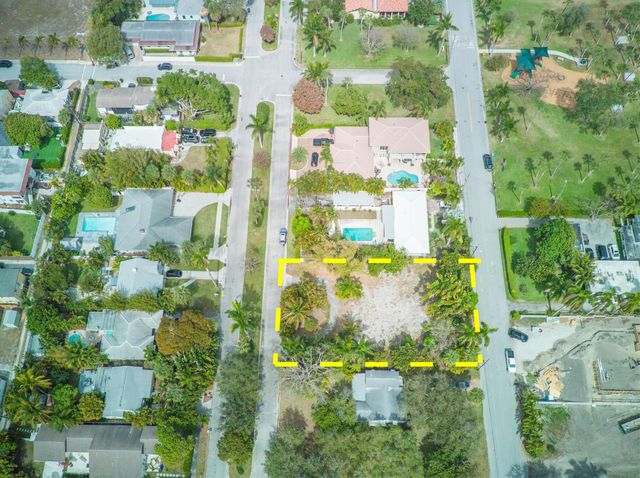 1118 S Palmway, Lake Worth Beach, FL 33460