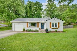 2300 Stuart Drive, Kingsport, TN 37664