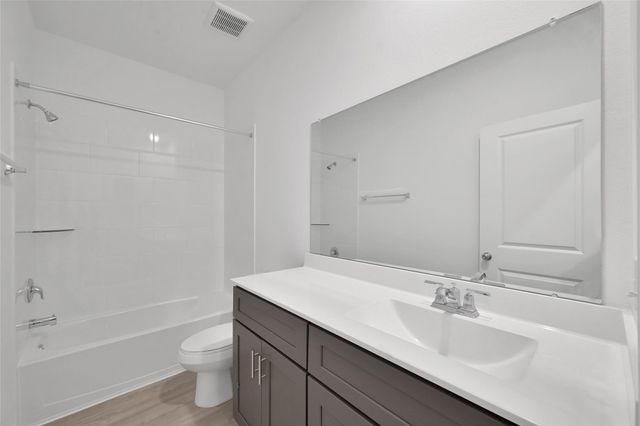 306 Shady Cedar Hill Lane, Conroe, TX 77378