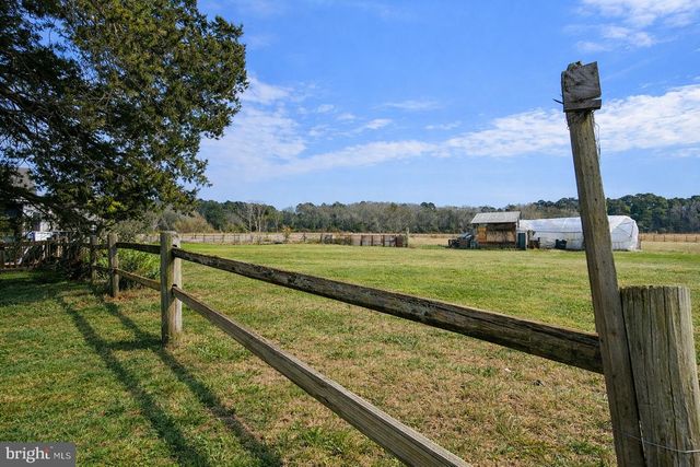 210 CHESTNUT TREE RD, Hebron, MD 21830