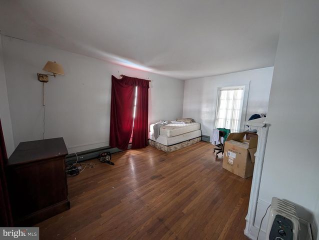 210 CHESTNUT TREE RD, Hebron, MD 21830