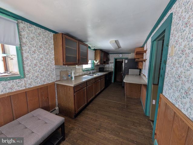 210 CHESTNUT TREE RD, Hebron, MD 21830