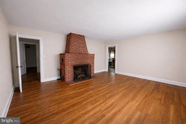 210 CHESTNUT TREE RD, Hebron, MD 21830