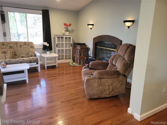 5650 Hillsboro Road, Springfield Charter Township, MI 48350