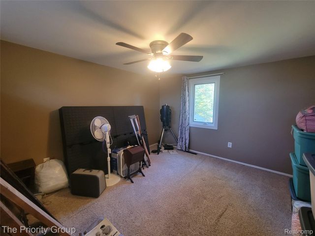 5650 Hillsboro Road, Springfield Charter Township, MI 48350