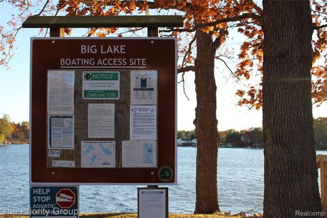 5650 Hillsboro Road, Springfield Charter Township, MI 48350