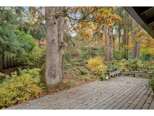 5075 SARATOGA St, Eugene, OR 97405