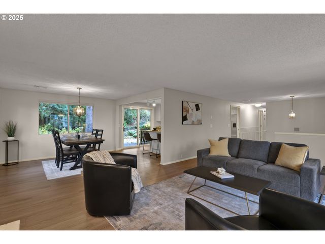 5075 SARATOGA St, Eugene, OR 97405