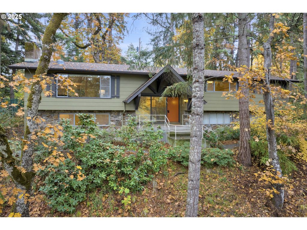 5075 SARATOGA St, Eugene, OR 97405