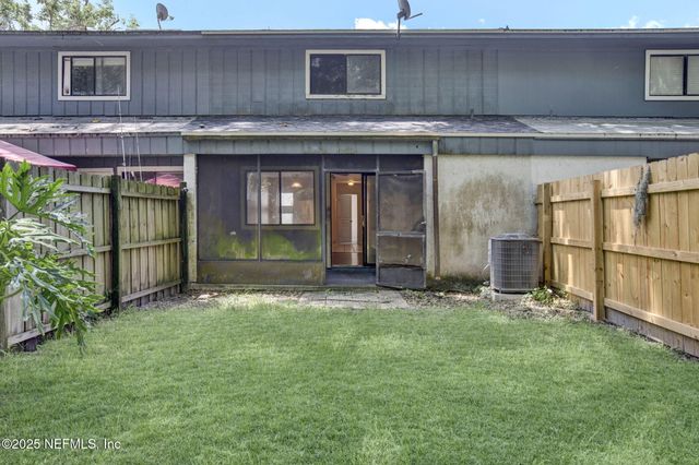 1191 BAYSHORE Drive N, Jacksonville, FL 32233