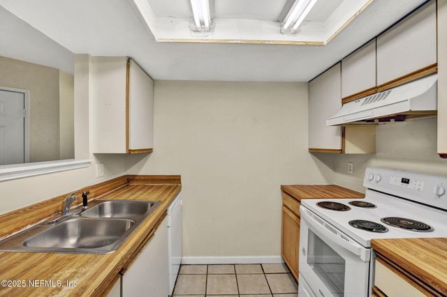 1191 BAYSHORE Drive N, Jacksonville, FL 32233