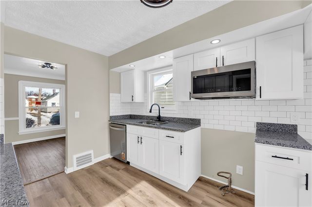 4515 Albertly Avenue, Parma, OH 44134