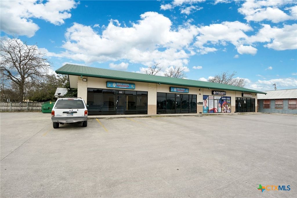 105 S Seguin Road 103 & 104, Converse, TX 78109