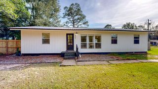 300 Woodland Drive, Hartford, AL 36344