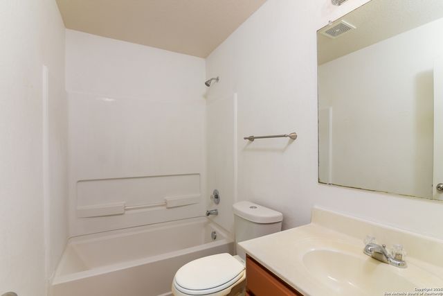 13019 Strada Privata, San Antonio, TX 78253