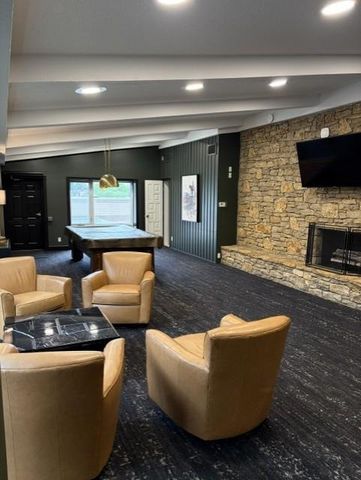 4545 Wornall Road 807, Kansas City, MO 64111