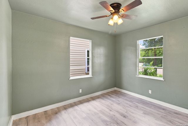 2238 SW 19TH ST, San Antonio, TX 78207