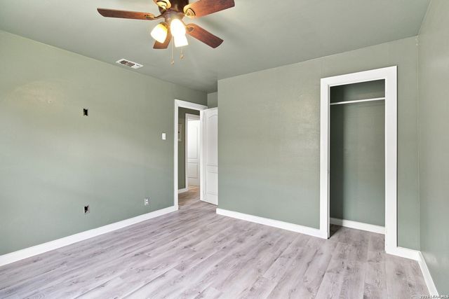 2238 SW 19TH ST, San Antonio, TX 78207