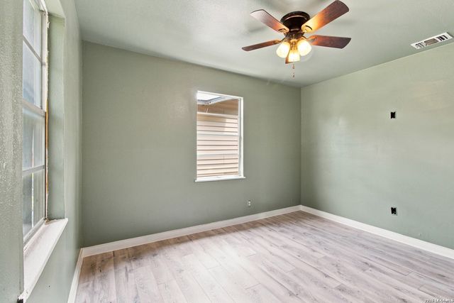 2238 SW 19TH ST, San Antonio, TX 78207