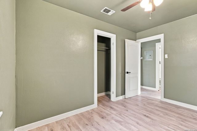2238 SW 19TH ST, San Antonio, TX 78207