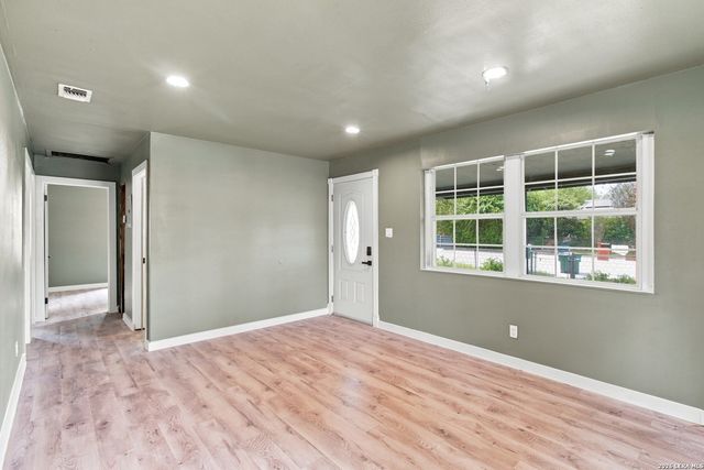 2238 SW 19TH ST, San Antonio, TX 78207