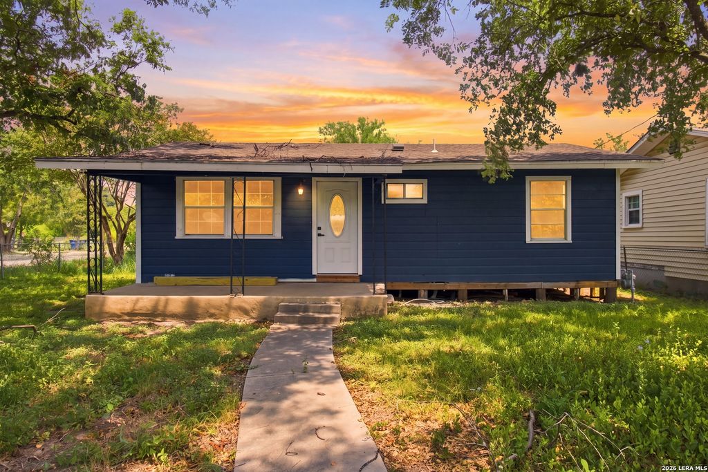 2238 SW 19TH ST, San Antonio, TX 78207