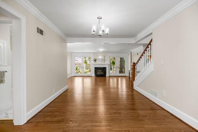 5516 Fairway Road, Fairway, KS 66205