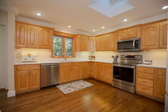 5516 Fairway Road, Fairway, KS 66205