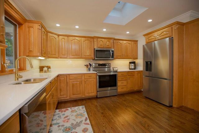 5516 Fairway Road, Fairway, KS 66205