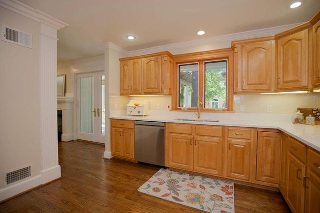 5516 Fairway Road, Fairway, KS 66205